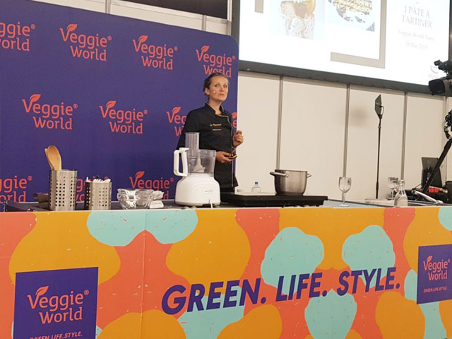 Stéphanie Bartczak "3 ingrédients = 1 pâte à tartiner au chocolat"- VeggieWorld Paris 18 mai 2019